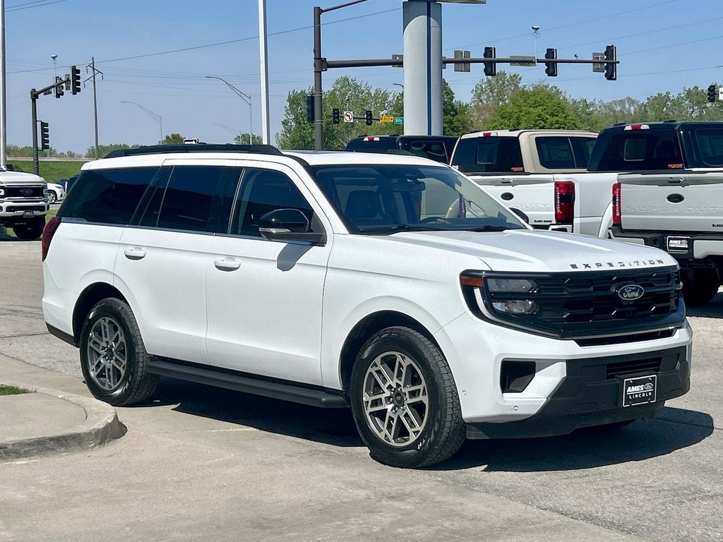 2025 Ford Expedition Active