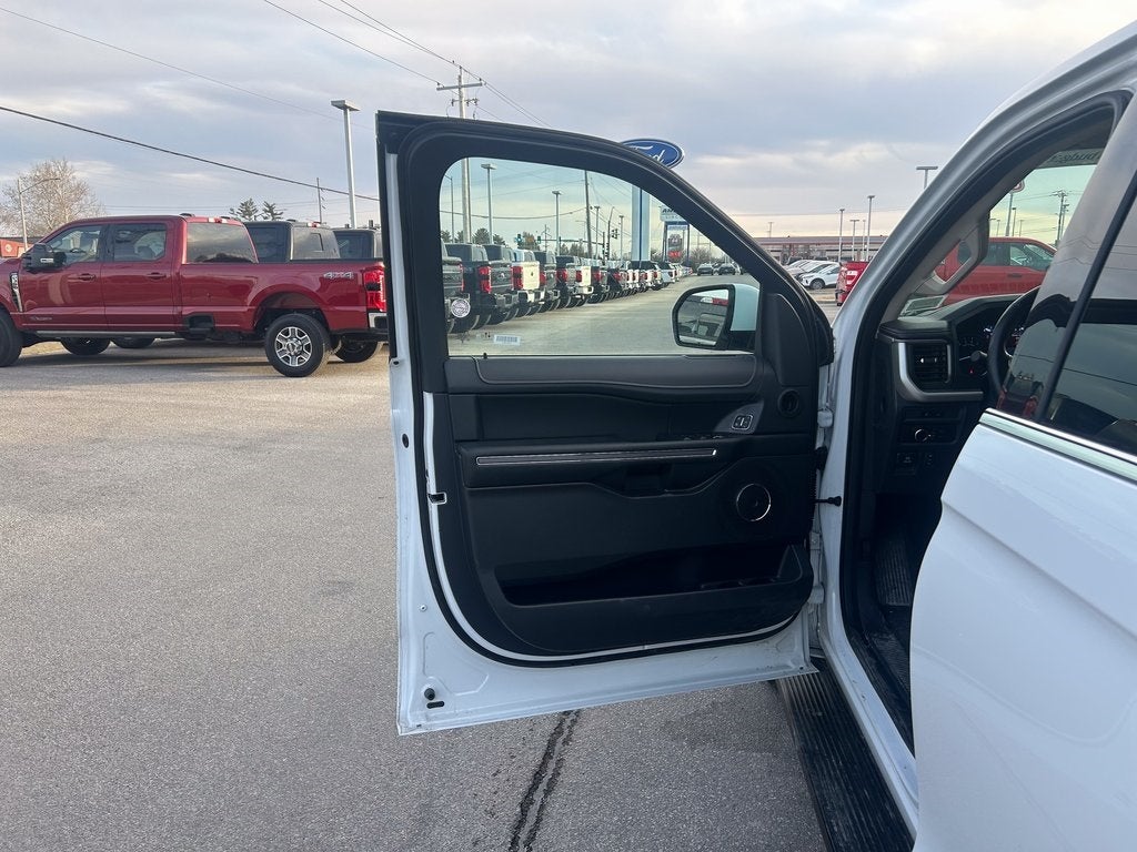 2024 Ford Expedition XLT