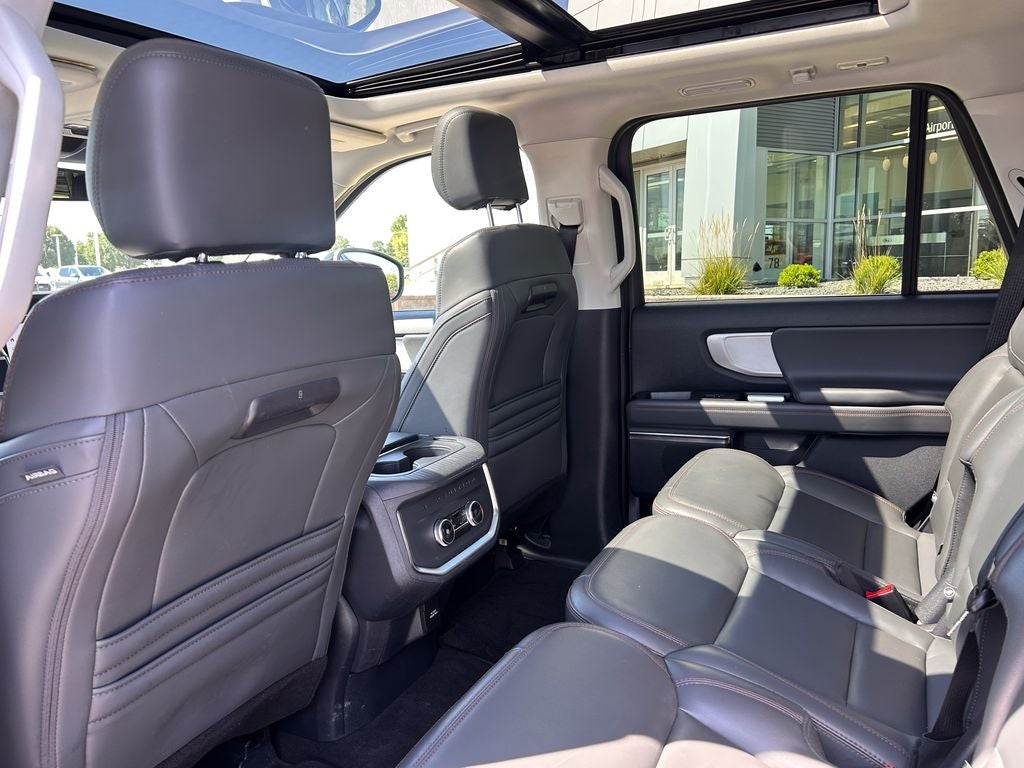 2025 Ford Expedition Active