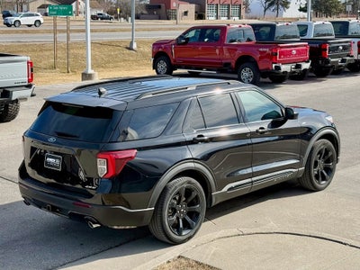 2022 Ford Explorer ST-Line