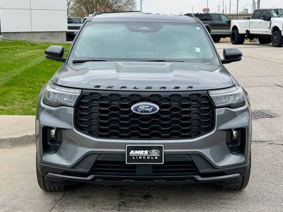 2025 Ford Explorer ST-Line
