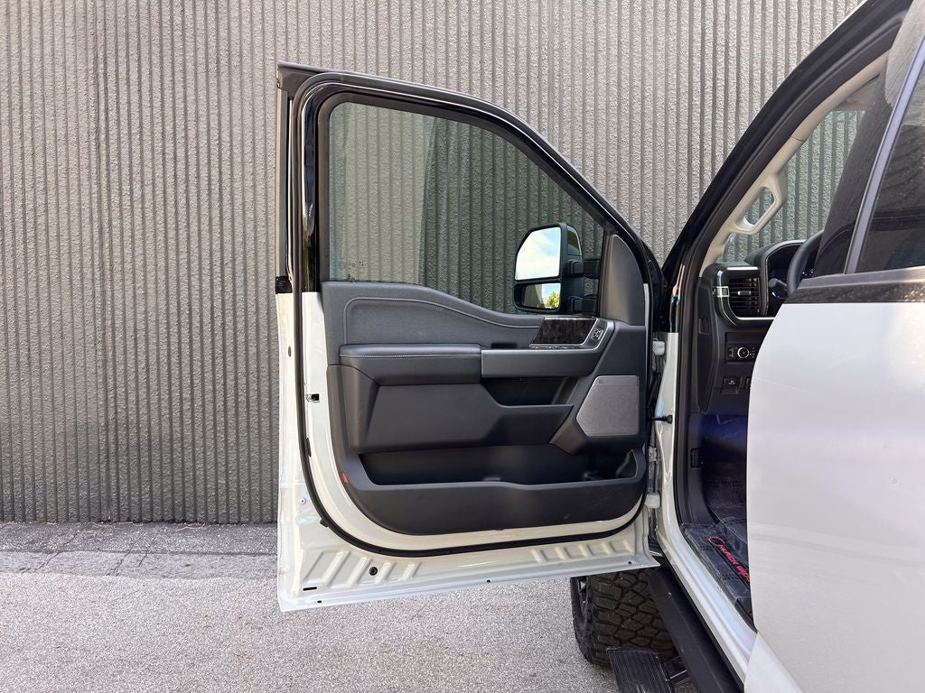 2026 Ford F-250SD Lariat Black Widow