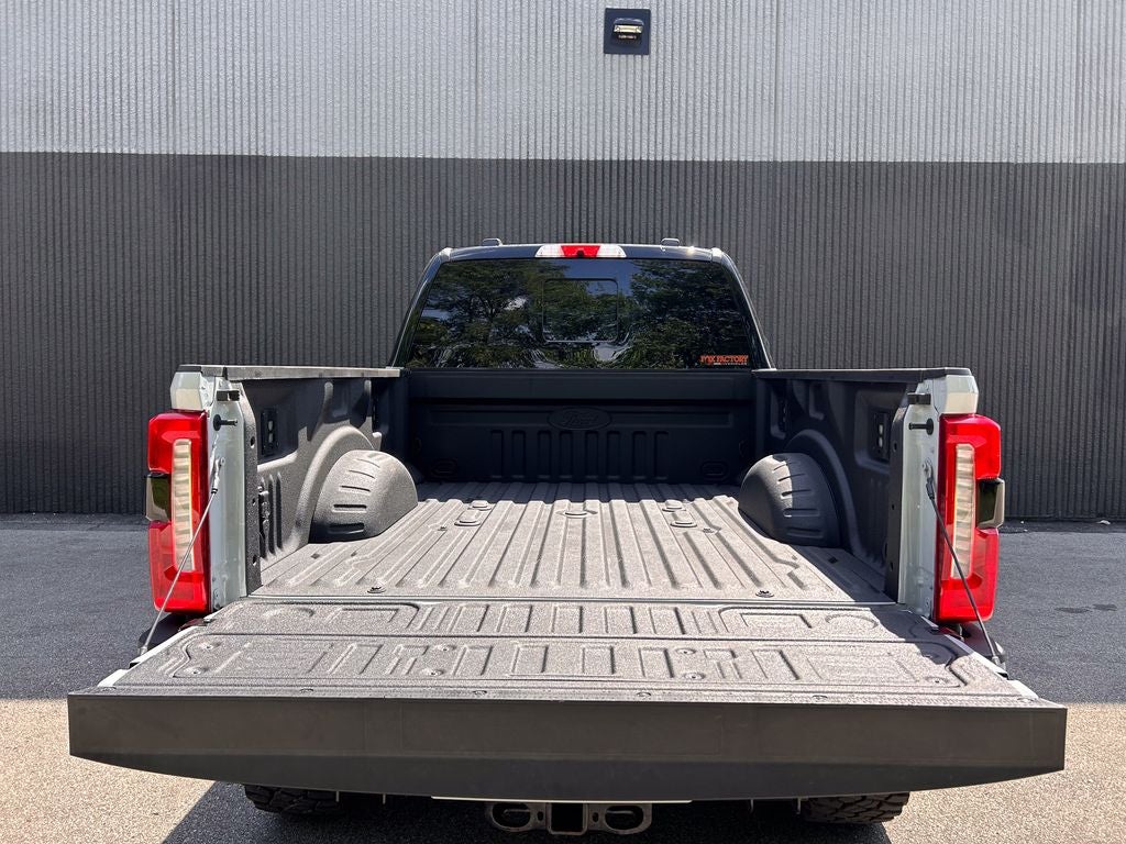 2026 Ford F-250SD Lariat Black Widow