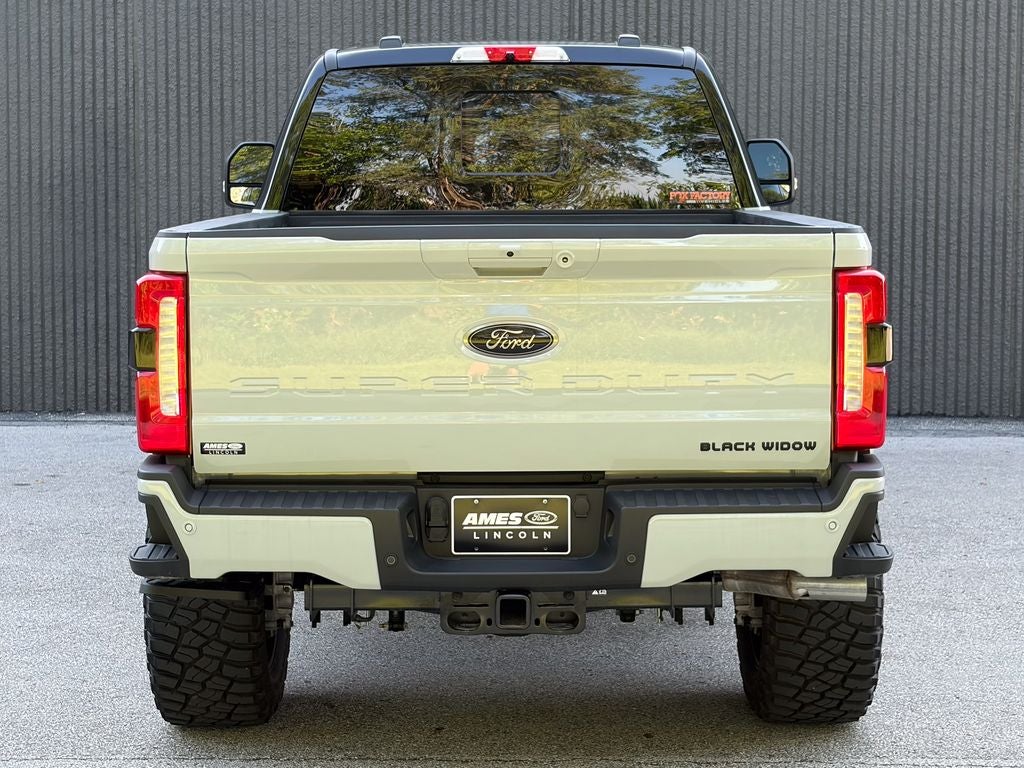2026 Ford F-250SD Lariat Black Widow
