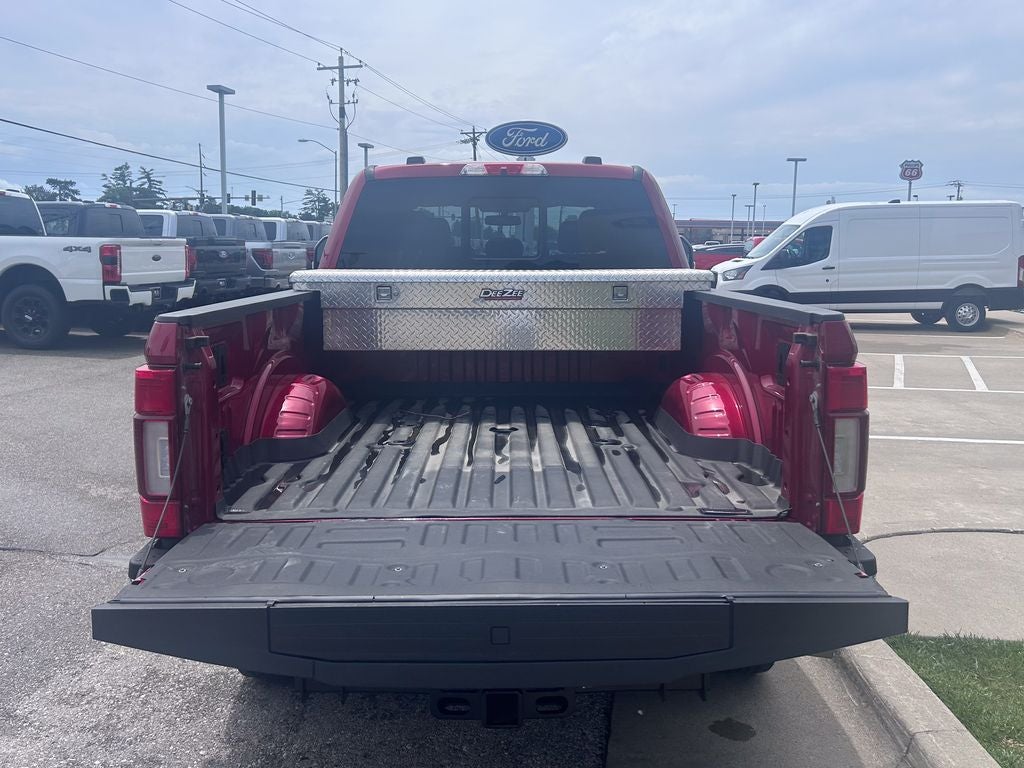 2022 Ford F-350SD Lariat