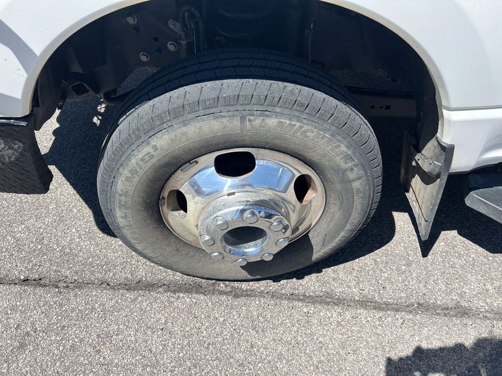 2024 Ford F-350SD Lariat DRW