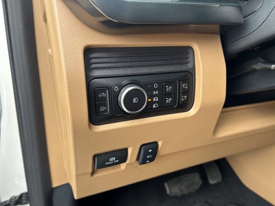 2025 Ford F-350SD Lariat DRW