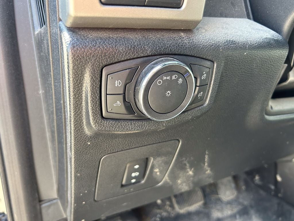 2015 Ford F-150 Base