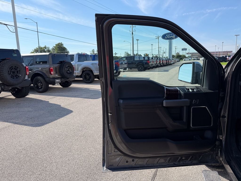 2017 Ford F-150 Platinum