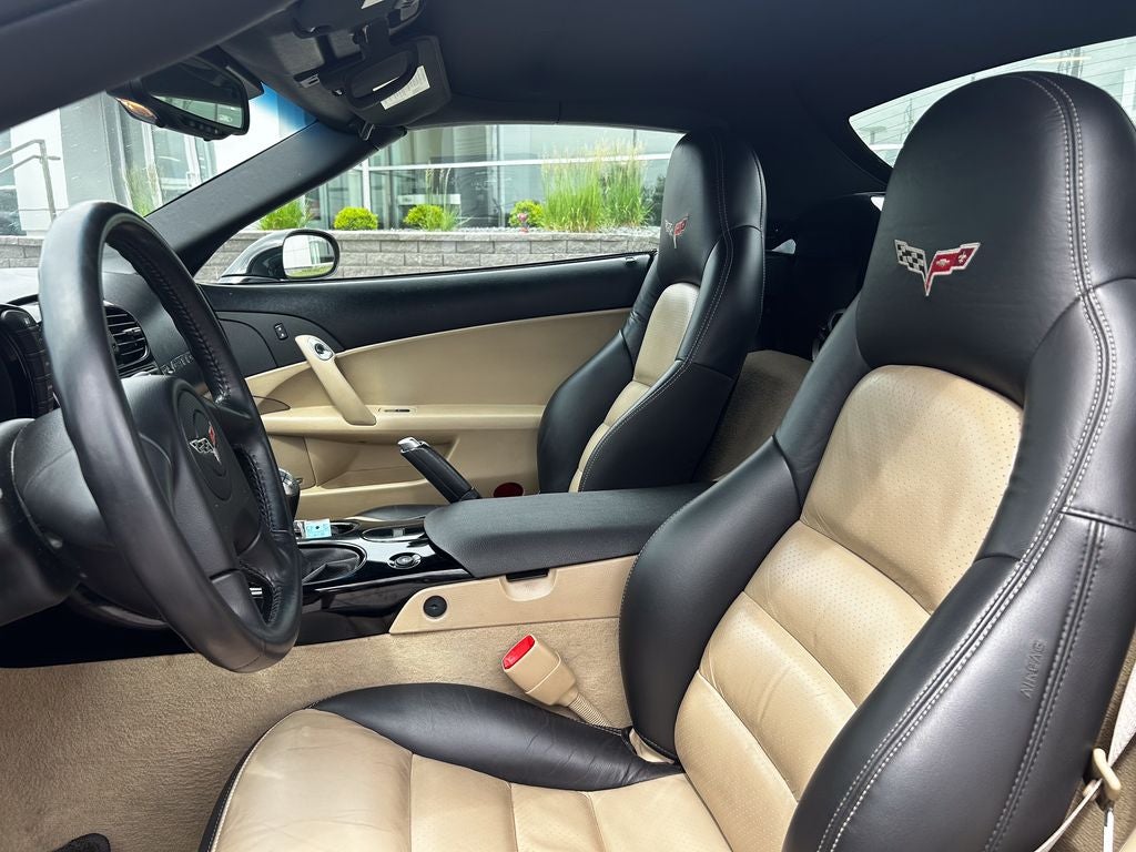 2005 Chevrolet Corvette Base