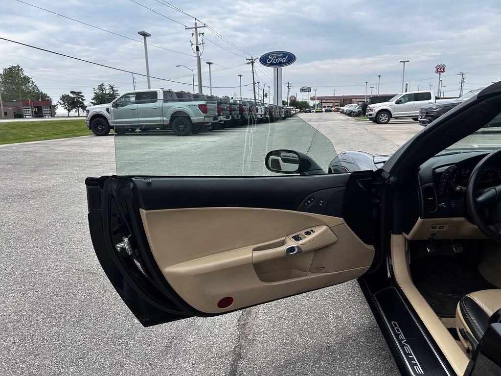 2005 Chevrolet Corvette Base
