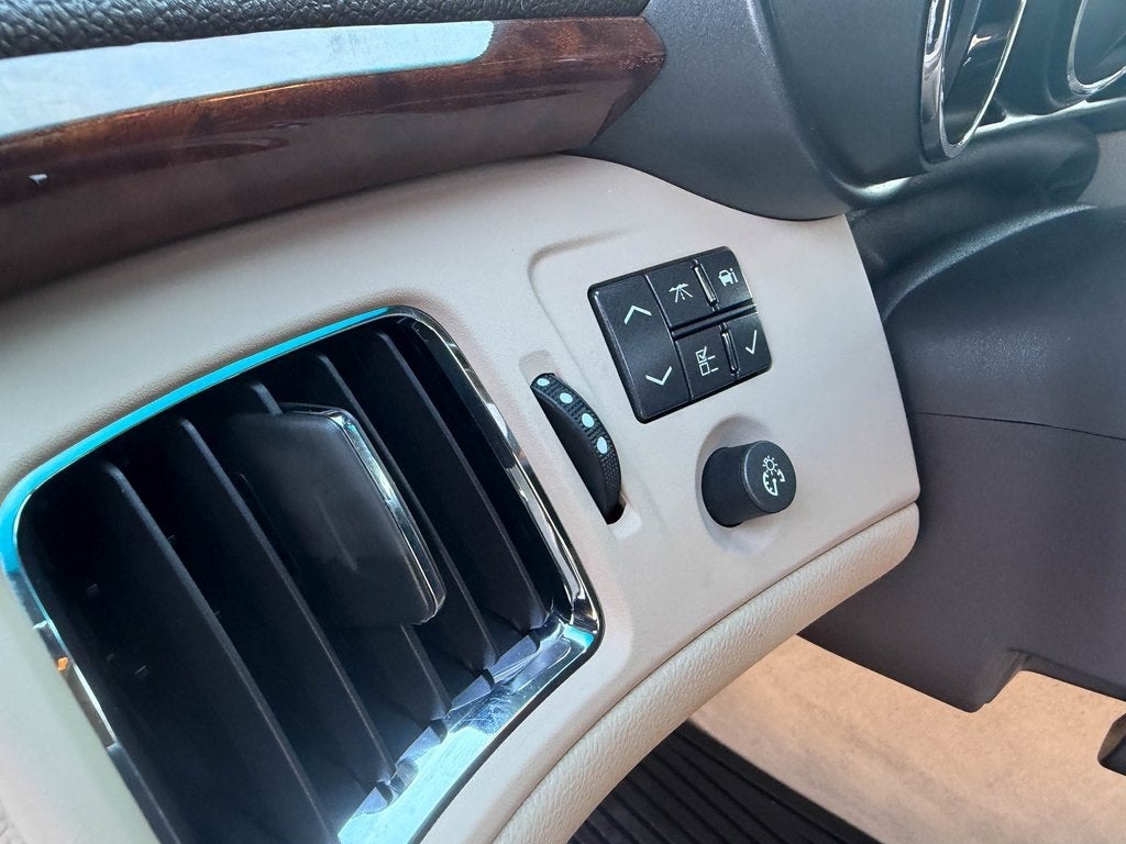 2008 Cadillac CTS Base 1SB