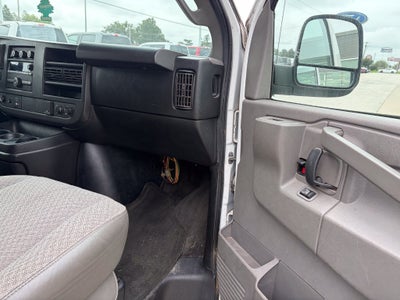 2017 Chevrolet Express 3500 LT Passenger