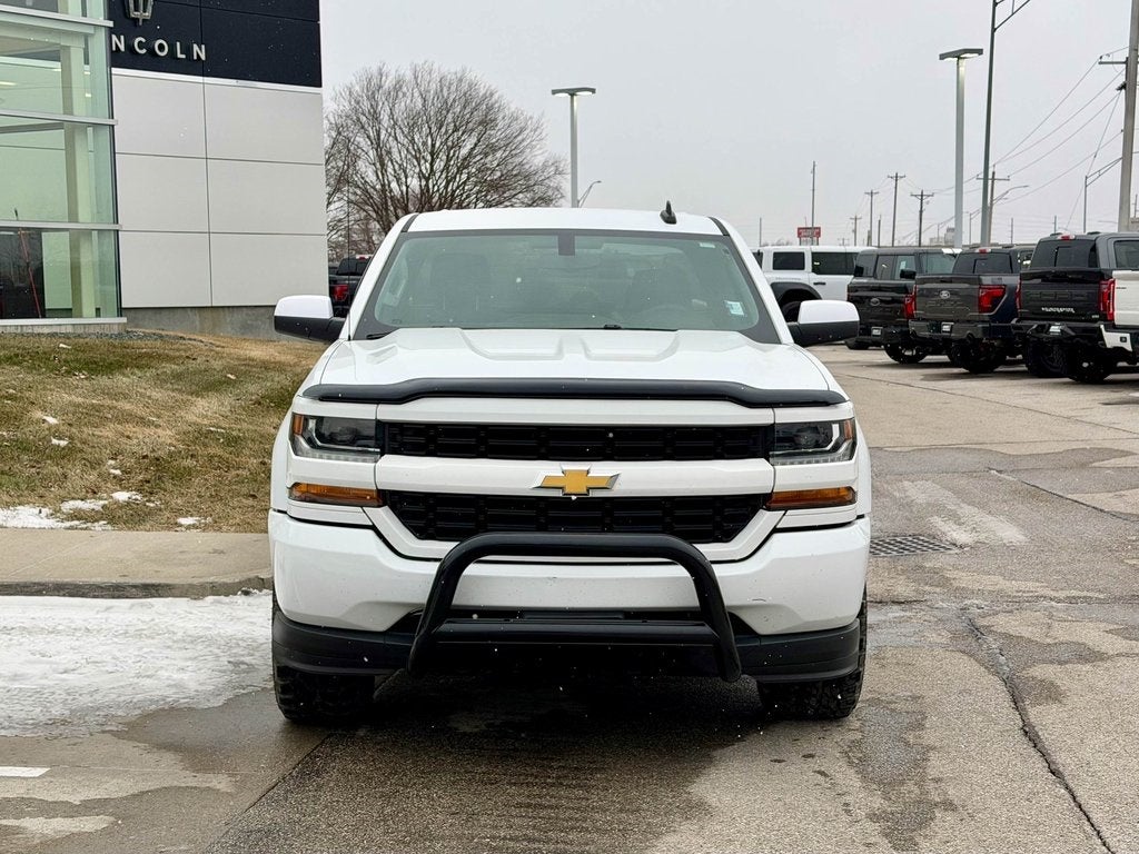 2018 Chevrolet Silverado 1500 Custom