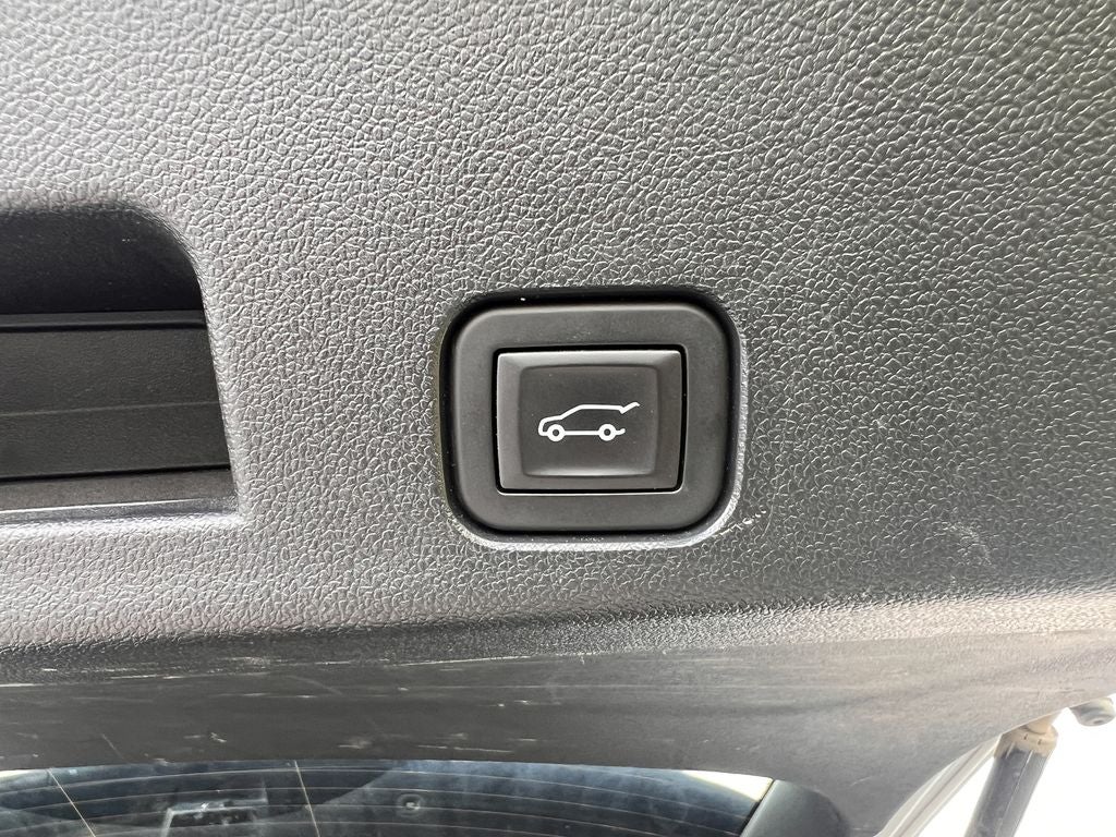 2024 GMC Acadia AT4