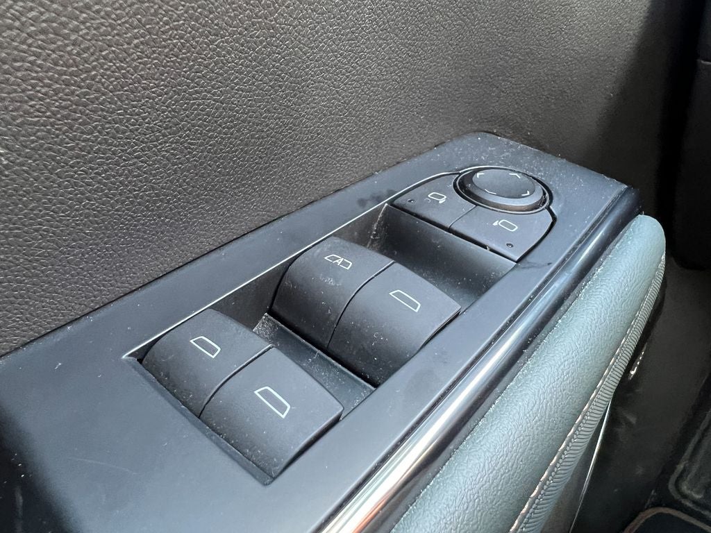 2024 GMC Acadia AT4
