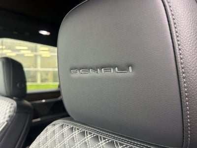 2025 GMC Acadia Denali