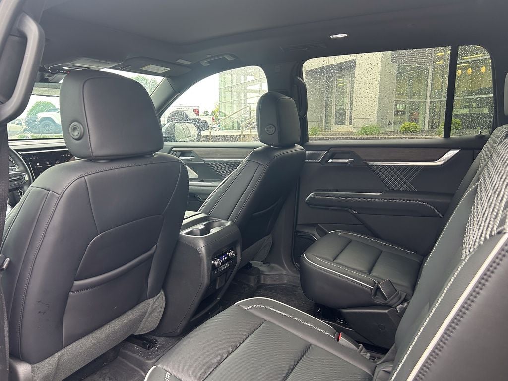 2025 GMC Acadia Denali