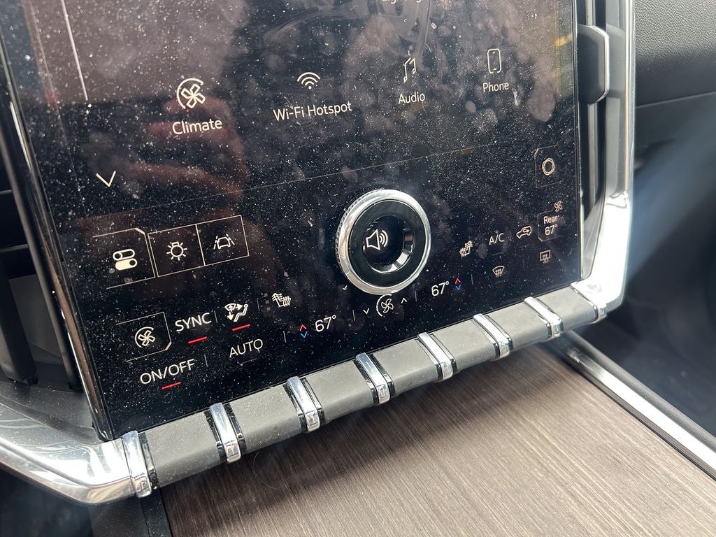 2025 GMC Acadia Denali