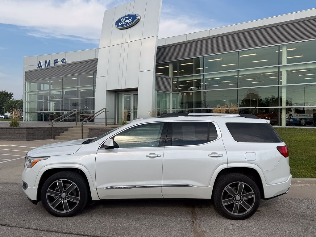 2017 GMC Acadia Denali