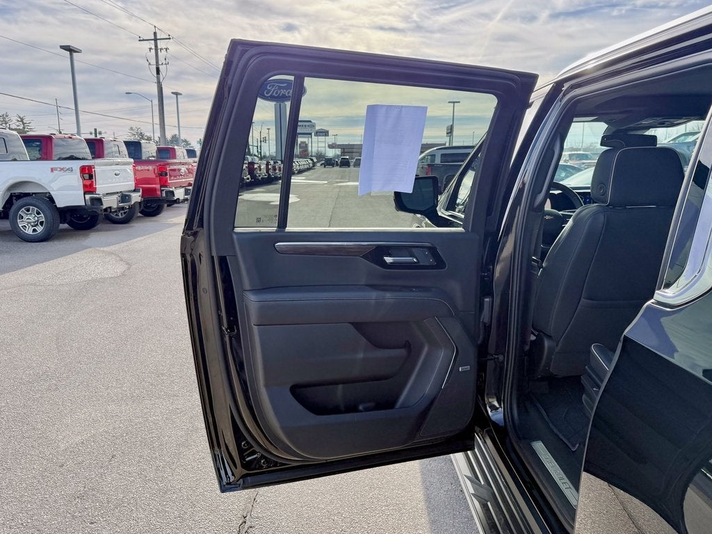 2025 Chevrolet Suburban Premier