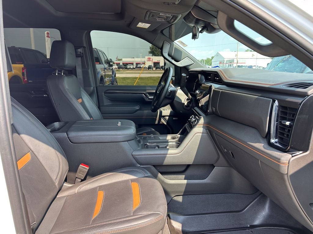 2025 GMC Sierra 2500HD AT4
