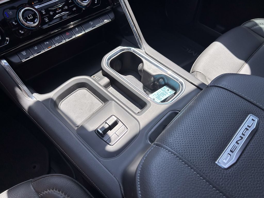 2025 GMC Sierra 2500HD Denali