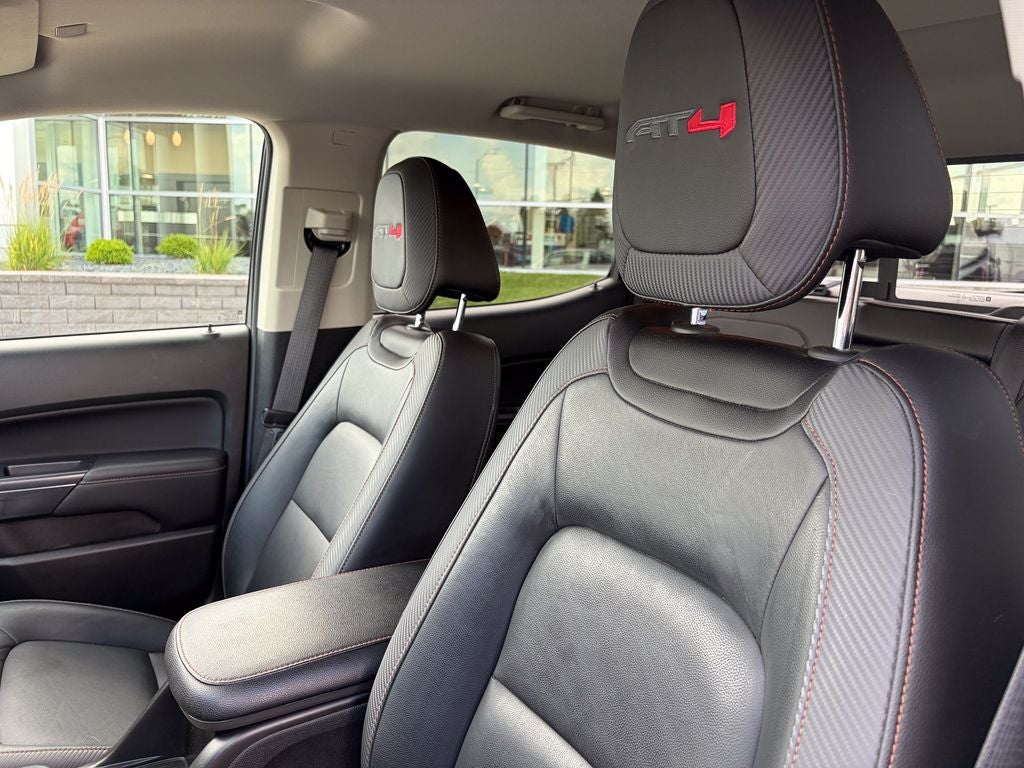 2022 GMC Canyon AT4 w/Leather