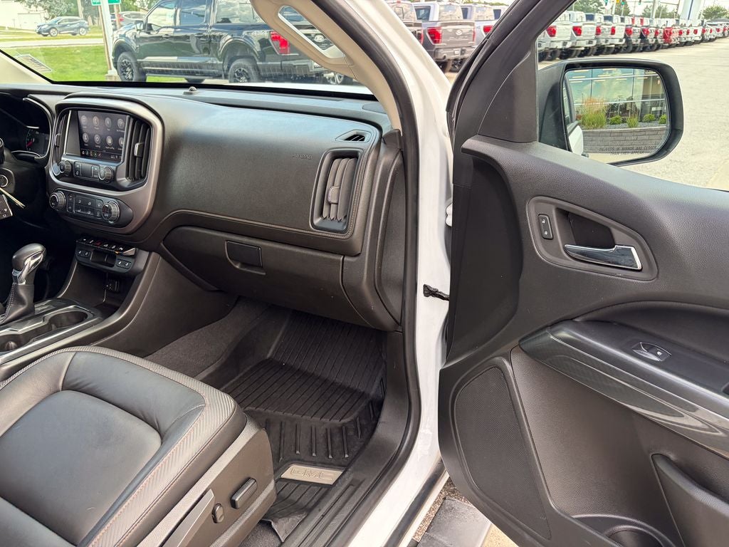 2022 GMC Canyon AT4 w/Leather