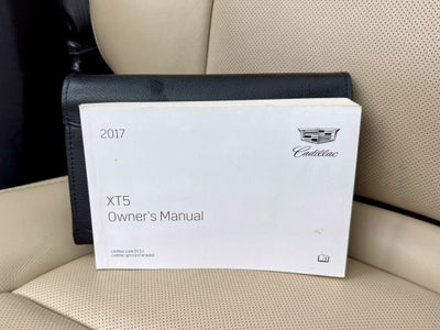 2017 Cadillac XT5 Premium Luxury