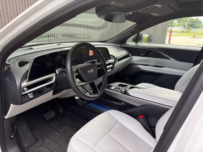 2024 Cadillac LYRIQ Sport