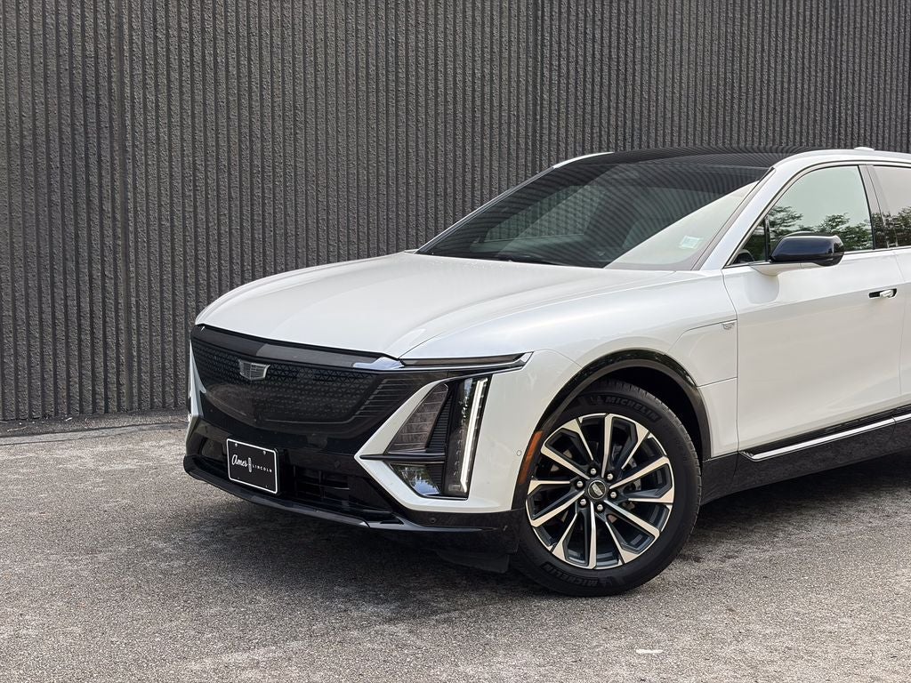 2024 Cadillac LYRIQ Sport