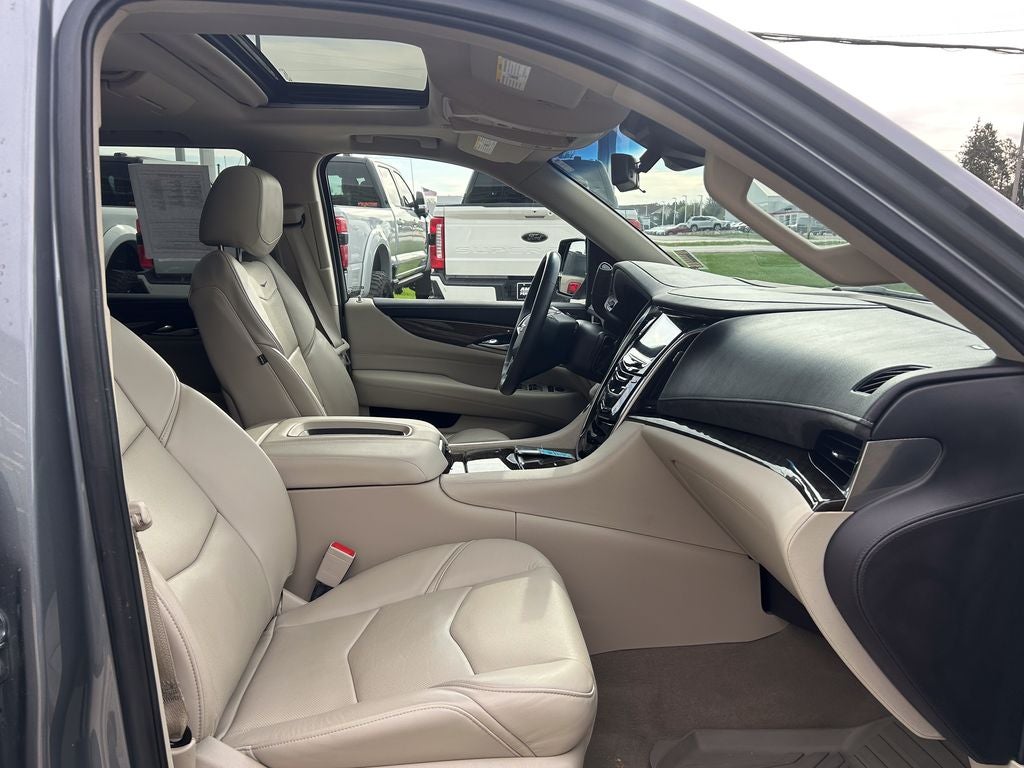 2019 Cadillac Escalade ESV Premium
