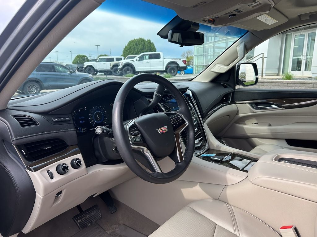 2019 Cadillac Escalade ESV Premium