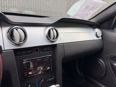 2006 Ford Mustang V6