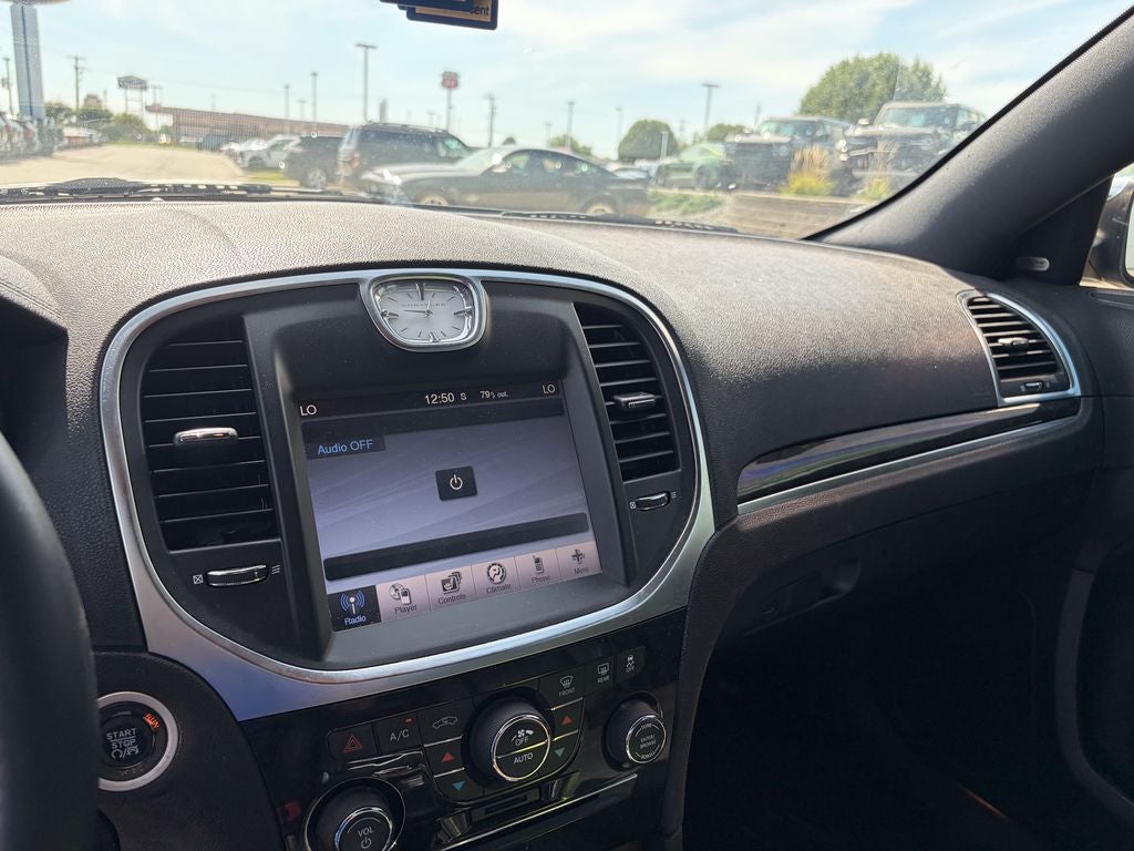 2011 Chrysler 300 Limited