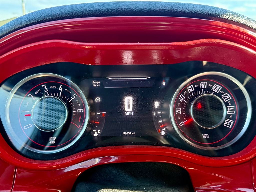 2015 Dodge Challenger SXT