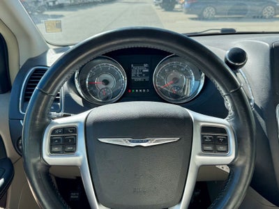 2012 Chrysler Town & Country Touring