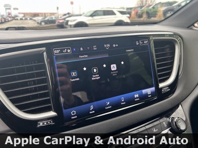 2025 Chrysler Pacifica Select