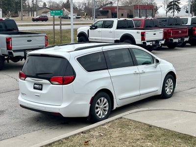 2017 Chrysler Pacifica Touring L