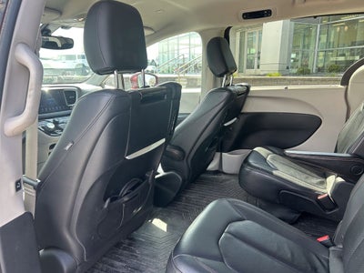 2017 Chrysler Pacifica Touring L Plus