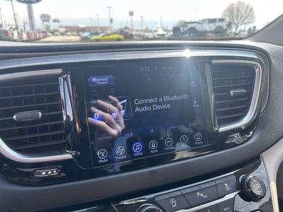 2017 Chrysler Pacifica Touring L Plus