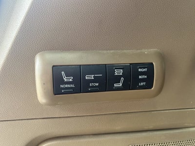 2012 Chrysler Town & Country Limited