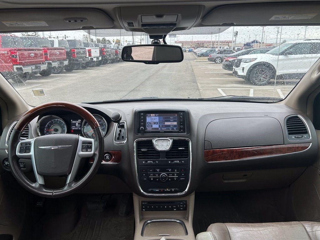 2012 Chrysler Town & Country Limited