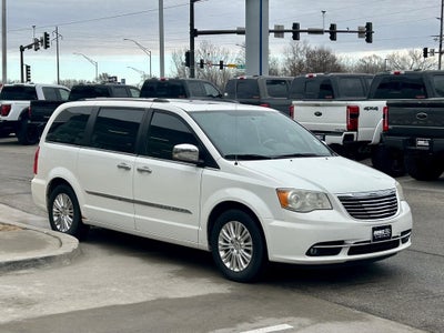 2012 Chrysler Town & Country Limited