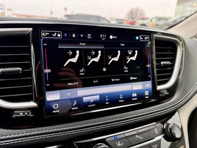 2024 Chrysler Pacifica Hybrid Select