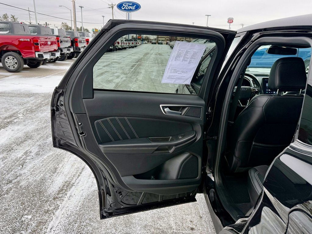 2024 Ford Edge ST