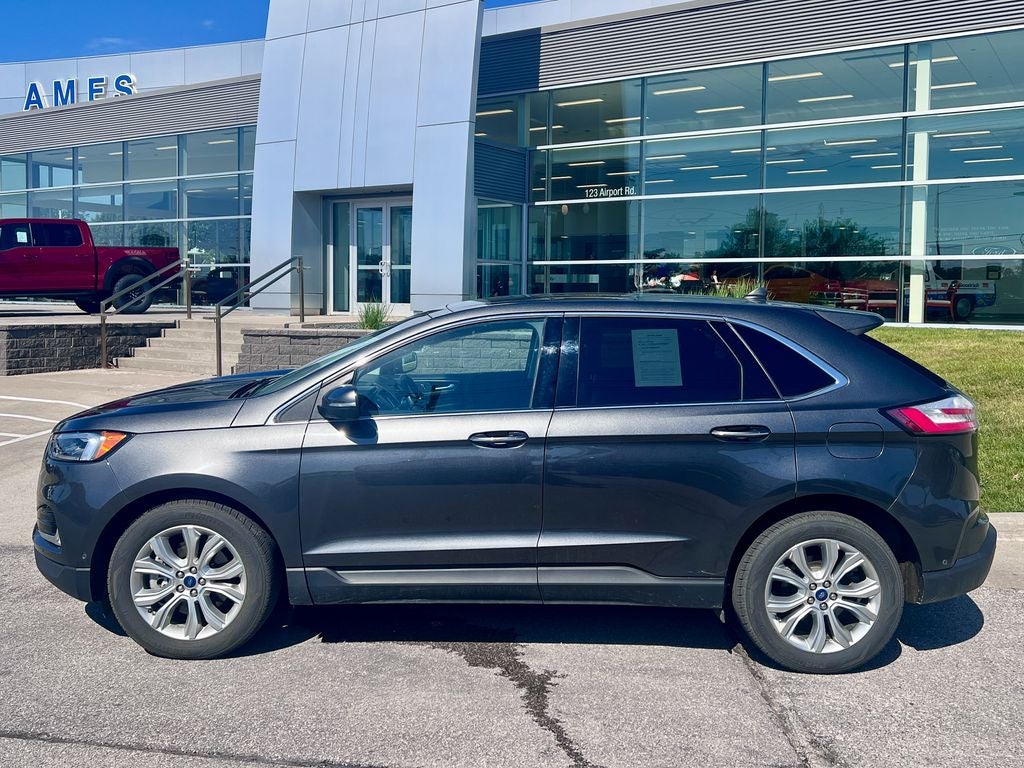 2020 Ford Edge Titanium