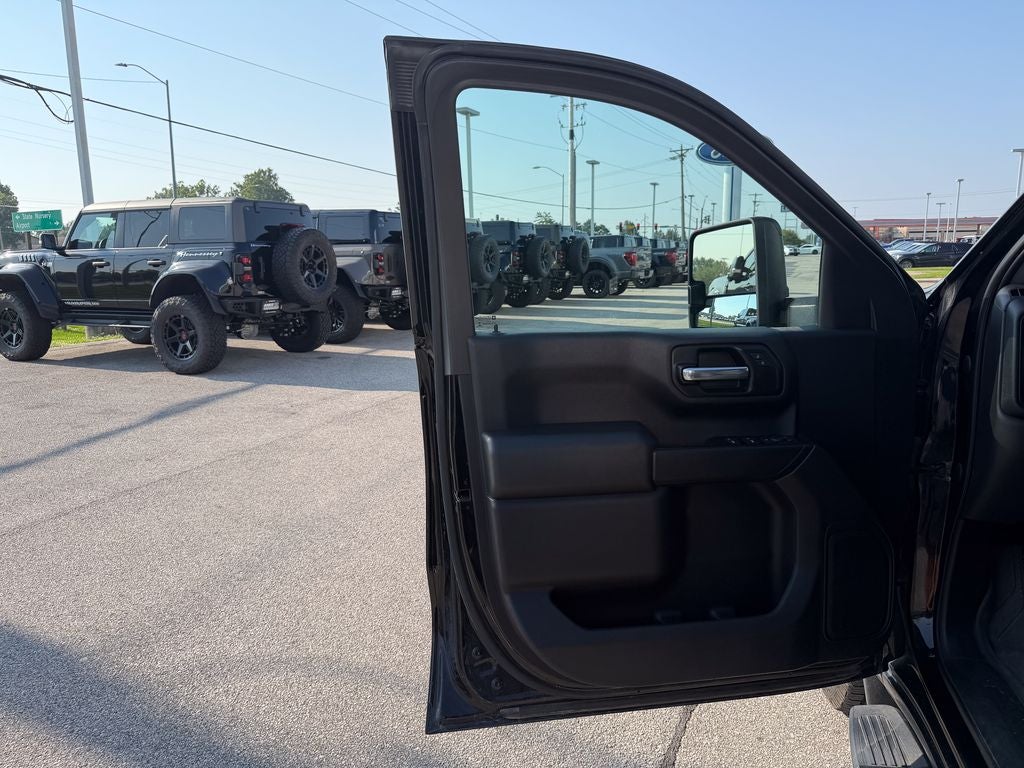 2019 Chevrolet Silverado 1500 Custom