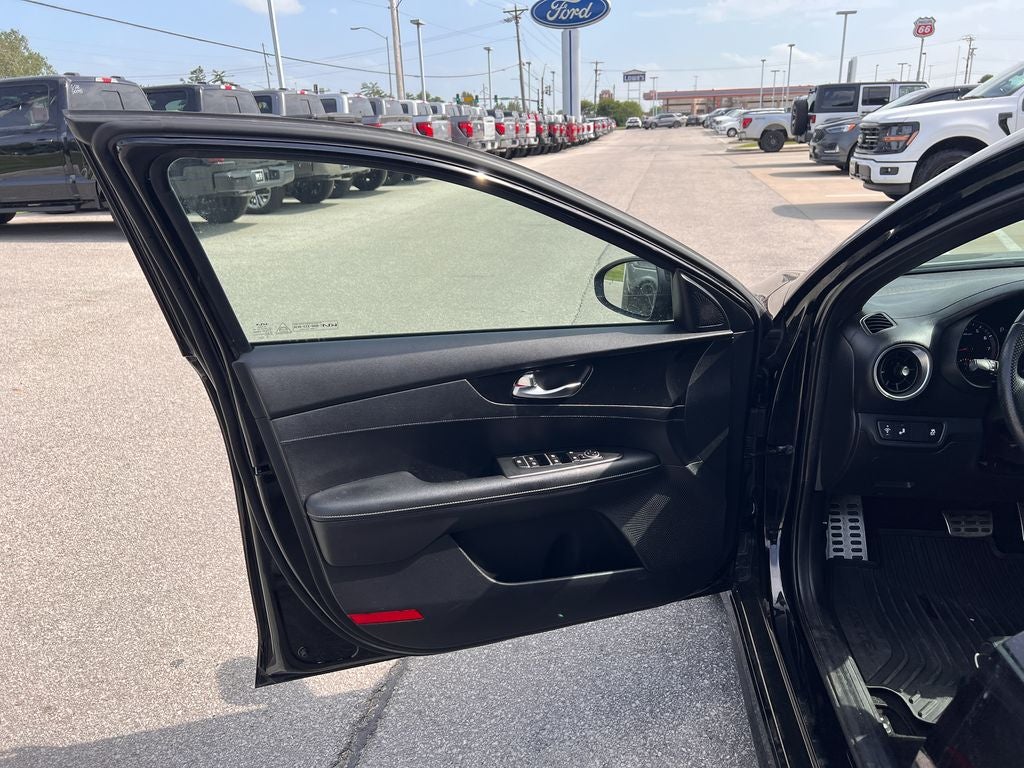 2022 Kia Forte GT-Line